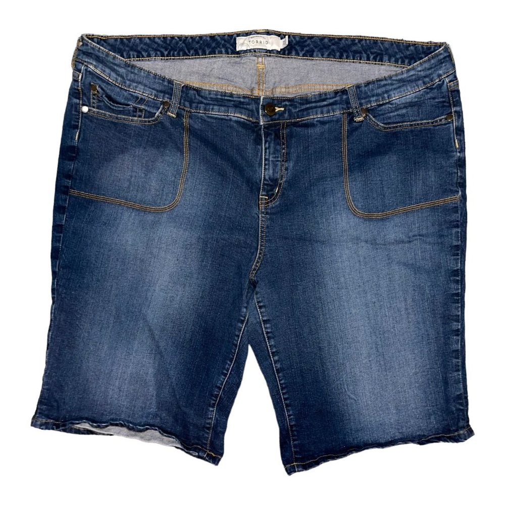 Torrid Plus Size Womens Plus Size Bermuda Shorts 24 Blue Medium Wash Denim